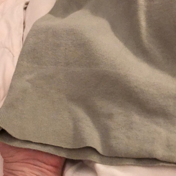 🎉 5/$25 Like New Zen Spirit Danskin Sage Sweater - Picture 9 of 11